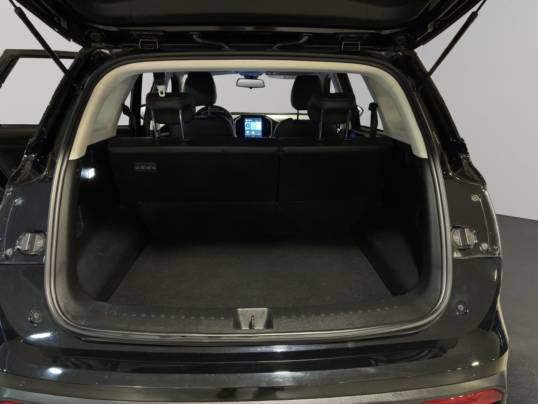 2023 Chevrolet Captiva VUD 5 pts. LT, 1.5T, TA, a/ac., 5 pas., RA-18 (línea anterior)