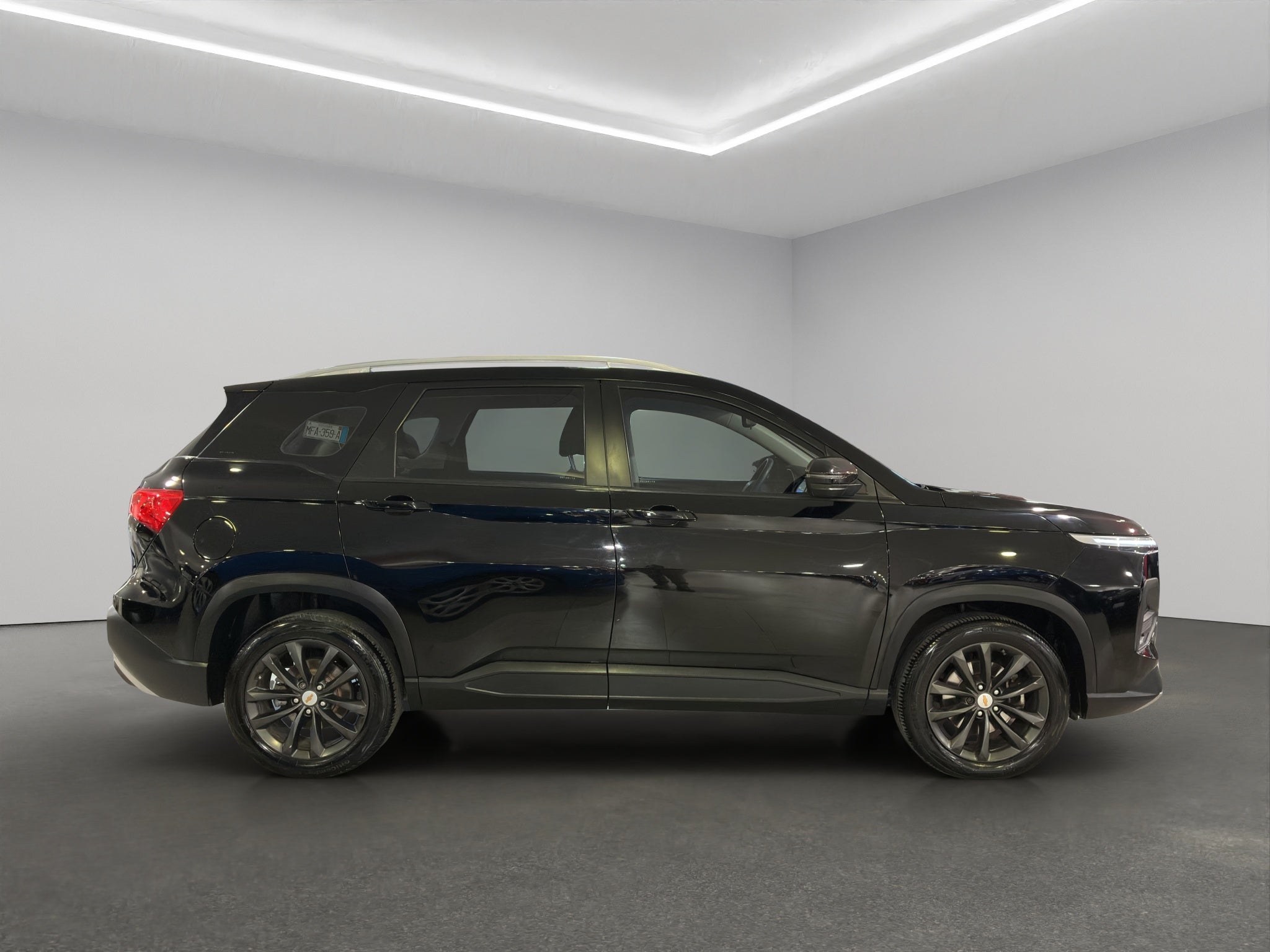 2023 Chevrolet Captiva VUD 5 pts. LT, 1.5T, TA, a/ac., 5 pas., RA-18 (línea anterior)