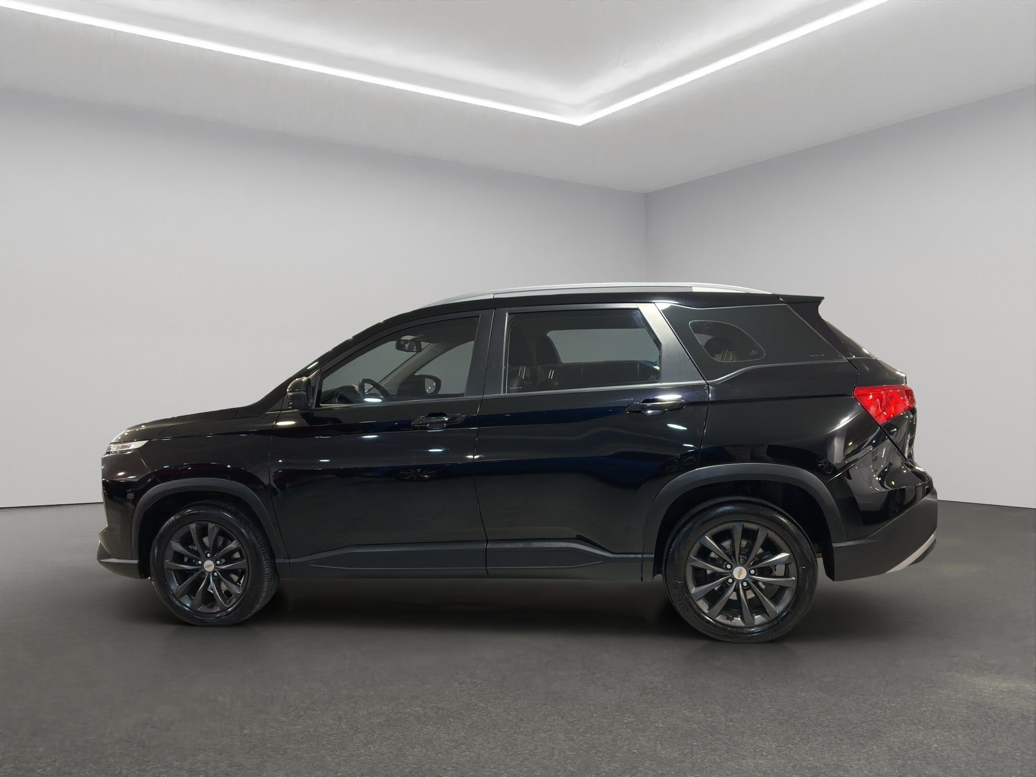 2023 Chevrolet Captiva VUD 5 pts. LT, 1.5T, TA, a/ac., 5 pas., RA-18 (línea anterior)