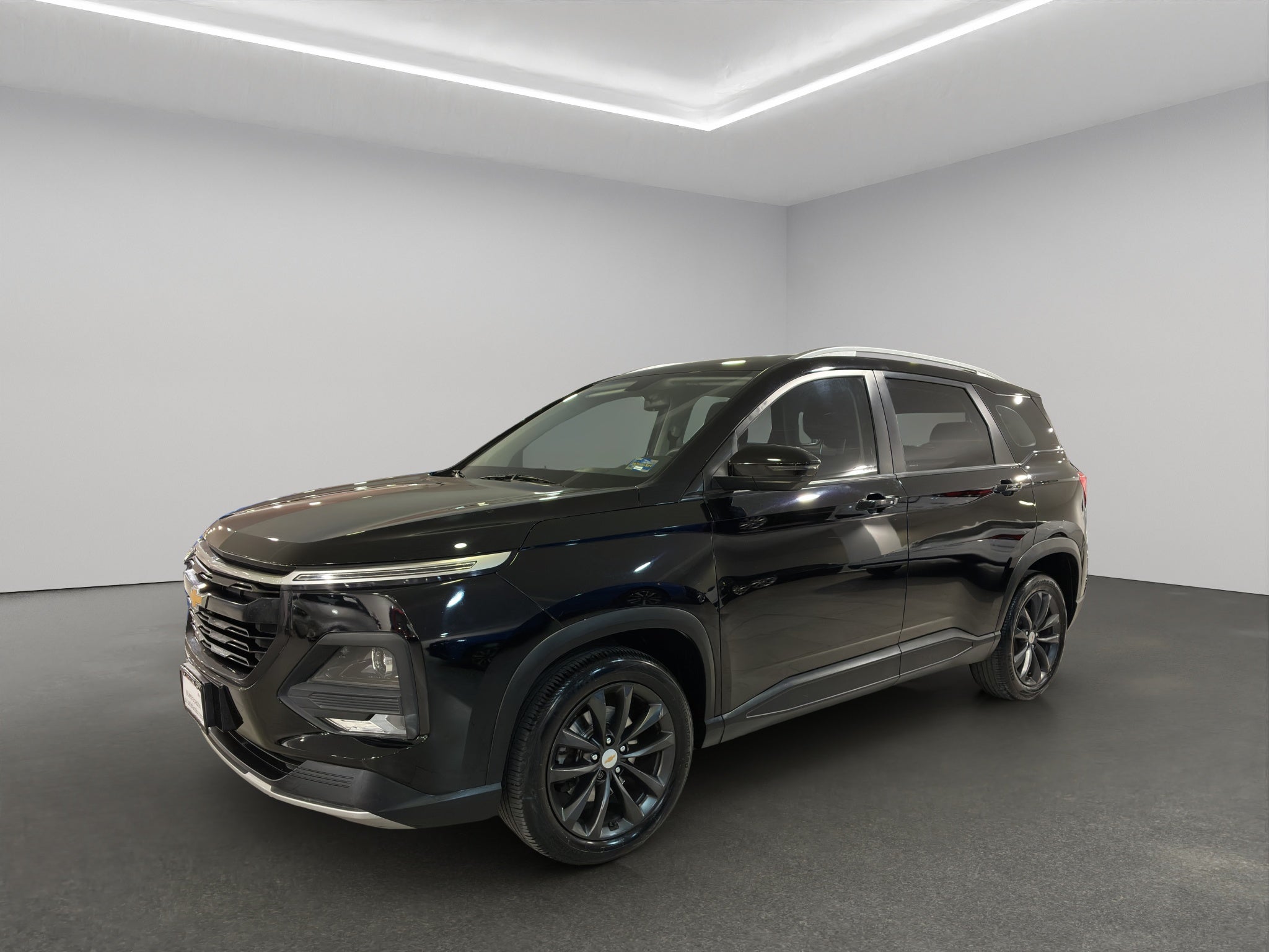 2023 Chevrolet Captiva VUD 5 pts. LT, 1.5T, TA, a/ac., 5 pas., RA-18 (línea anterior)