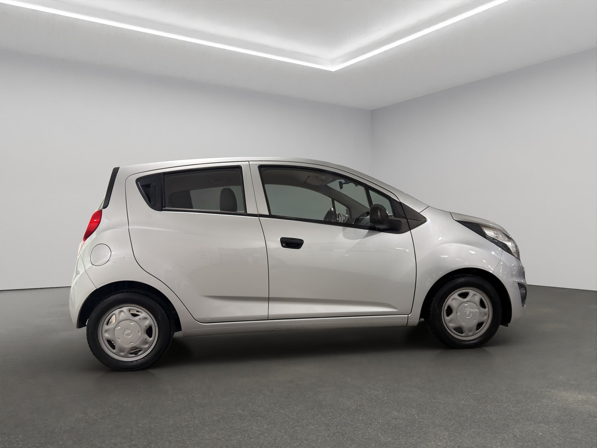 2017 Chevrolet Spark 5 pts. HB LT Clasico, 1.2l, TM5, a/ac., R-14