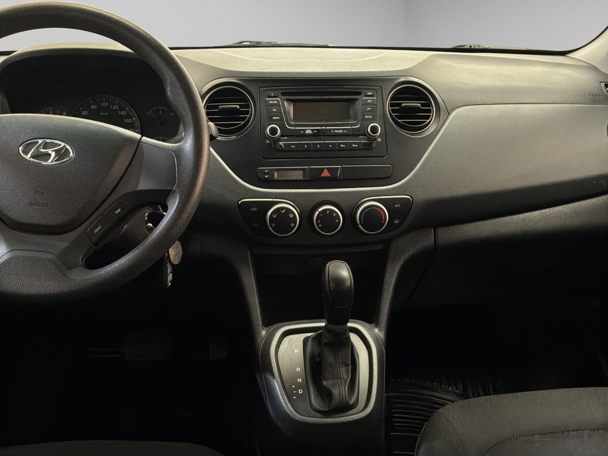 2016 Hyundai Grand i10 4 pts. GL MID, TM5, a/ac., R-14