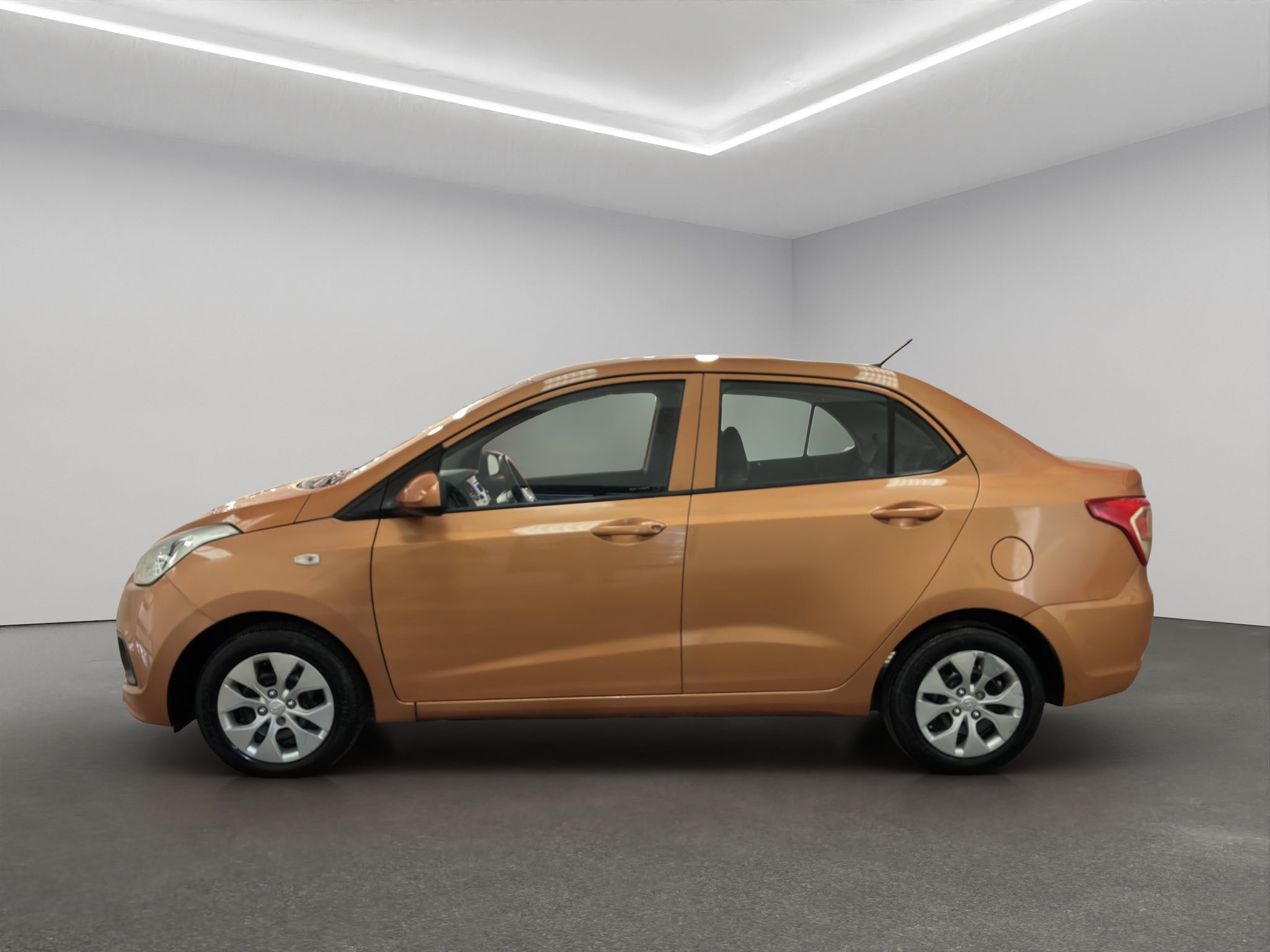 2016 Hyundai Grand i10 4 pts. GL MID, TM5, a/ac., R-14