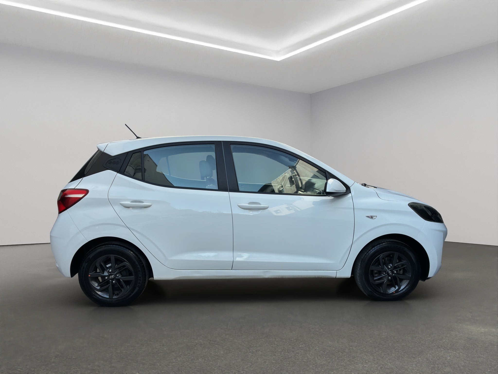 2022 Hyundai Grand i10 5 pts. HB GL MID, TM5, a/ac., RA-14