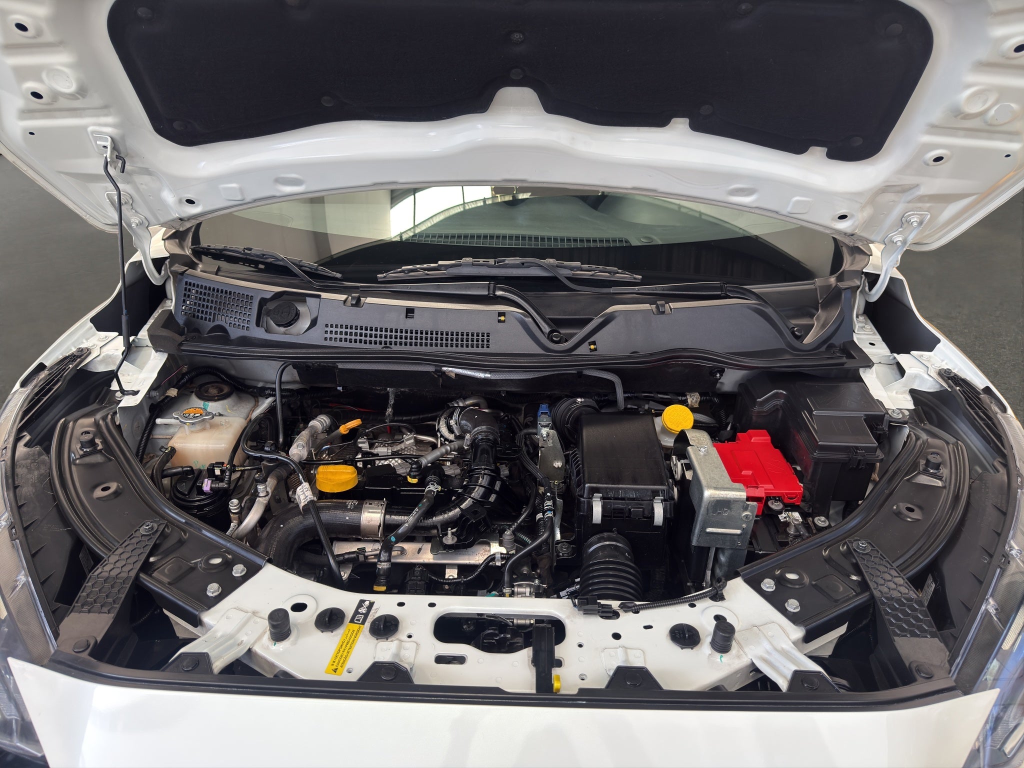 2025 Nissan Magnite VUD 5 pts. Advance, 1.0T, TM5, RA-16