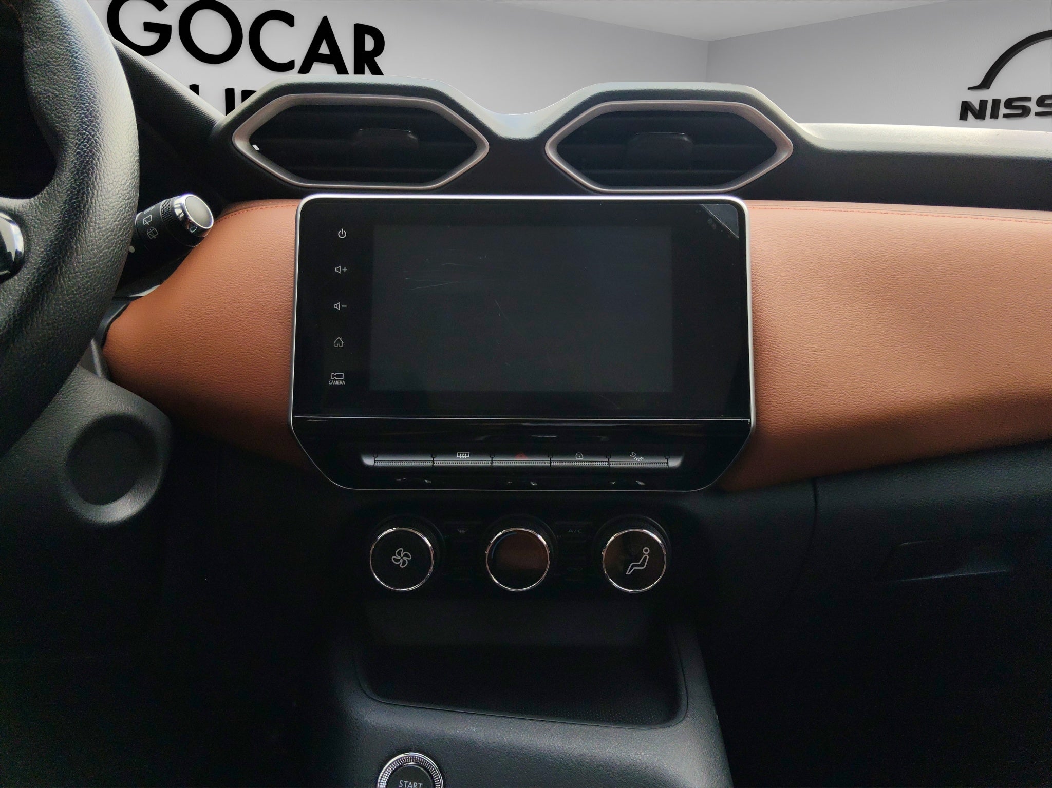 2025 Nissan Magnite VUD 5 pts. Exclusive, 1.0T, TM5, piel, RA-16