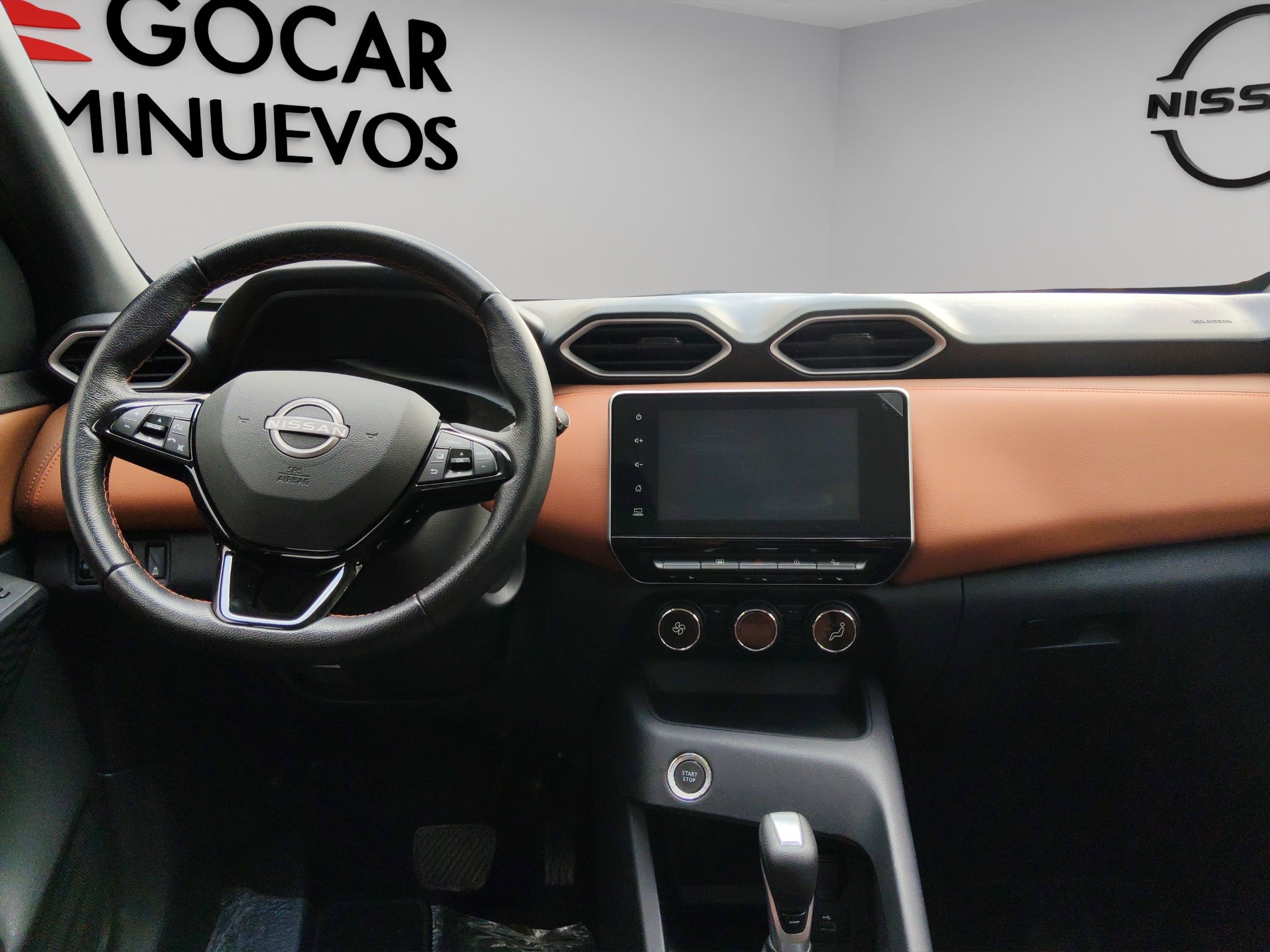 2025 Nissan Magnite VUD 5 pts. Exclusive, 1.0T, TM5, piel, RA-16