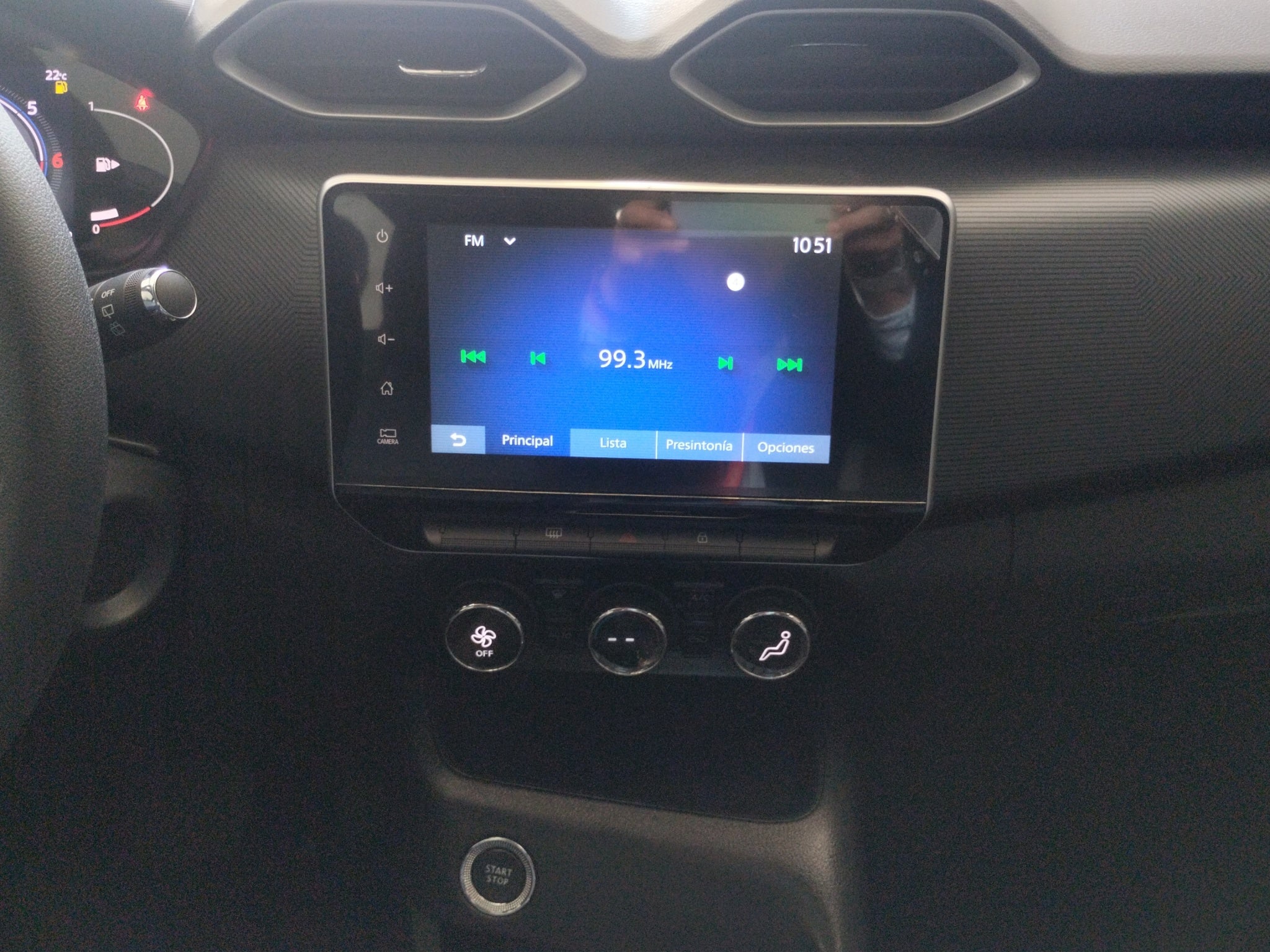 2025 Nissan Magnite VUD 5 pts. Advance, 1.0T, TM5, RA-16