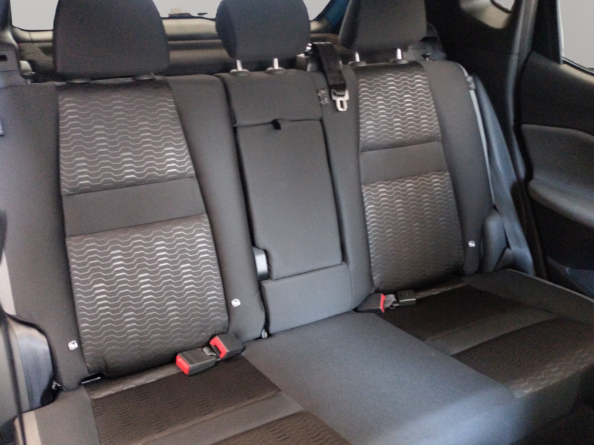 2025 Nissan Magnite VUD 5 pts. Advance, 1.0T, TM5, RA-16