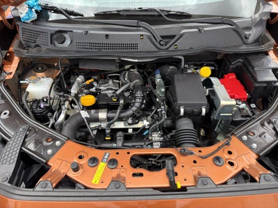 2025 Nissan Magnite VUD 5 pts. Exclusive, 1.0T, TM5, piel, RA-16