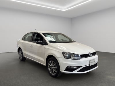 2022 Volkswagen Vento 4 pts. Join, TM5, a/ac., cámara reversa, RA-16