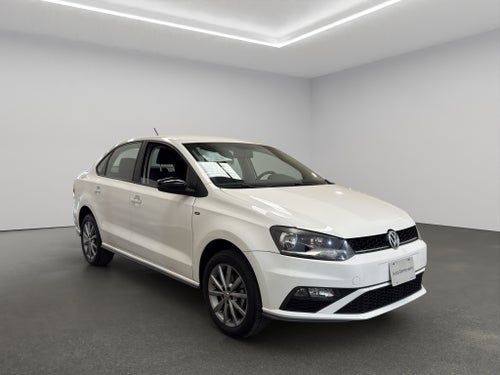 2022 Volkswagen Vento 4 pts. Join, TM5, a/ac., cámara reversa, RA-16