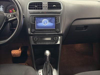 2022 Volkswagen Vento 4 pts. Join, TM5, a/ac., cámara reversa, RA-16