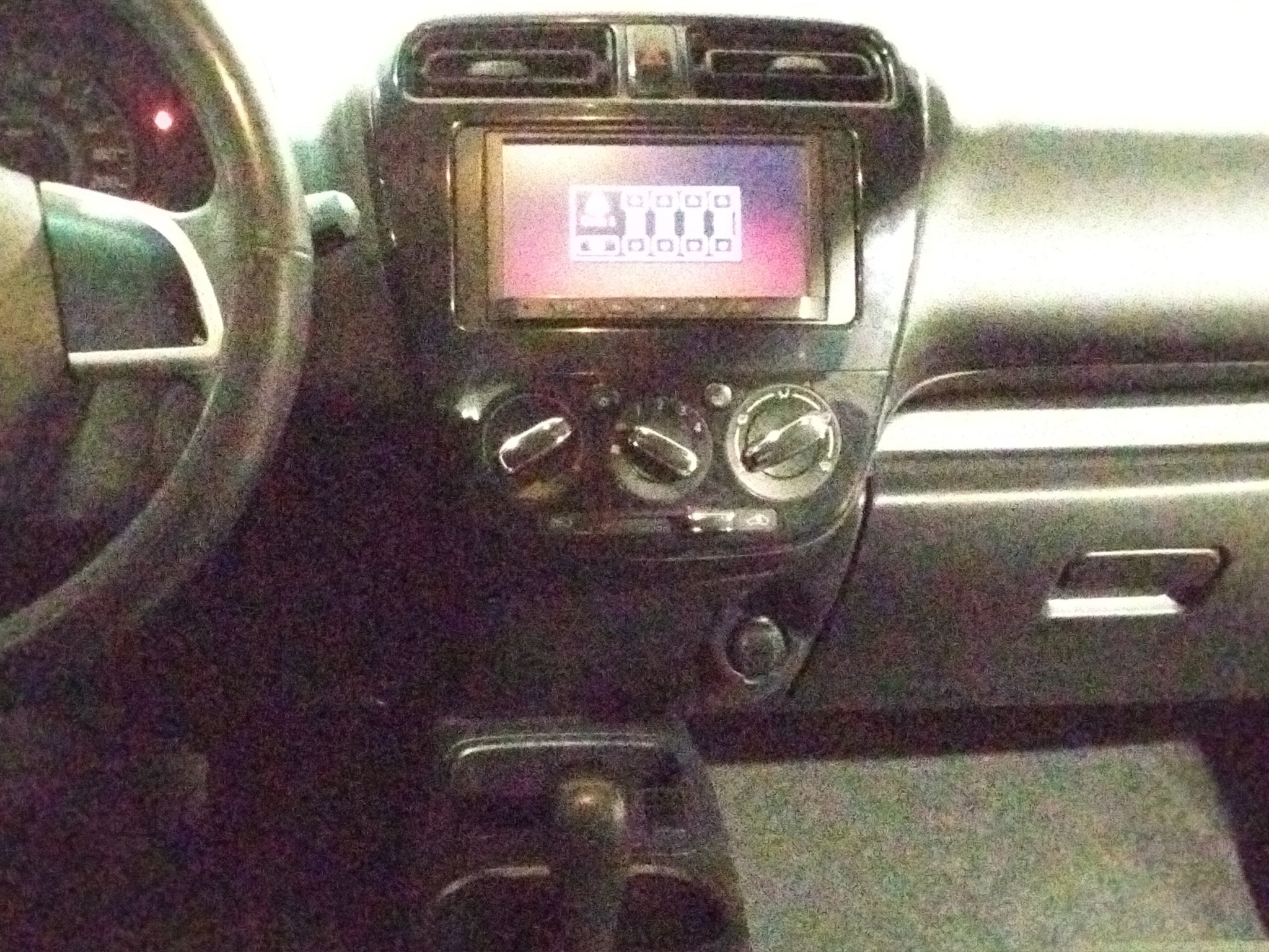 2022 Dodge Attitude 4 pts. SE, 1.2l, TM5, a/ac., VE del., R-14