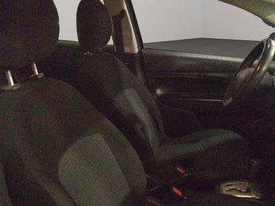 2022 Dodge Attitude 4 pts. SE, 1.2l, TM5, a/ac., VE del., R-14