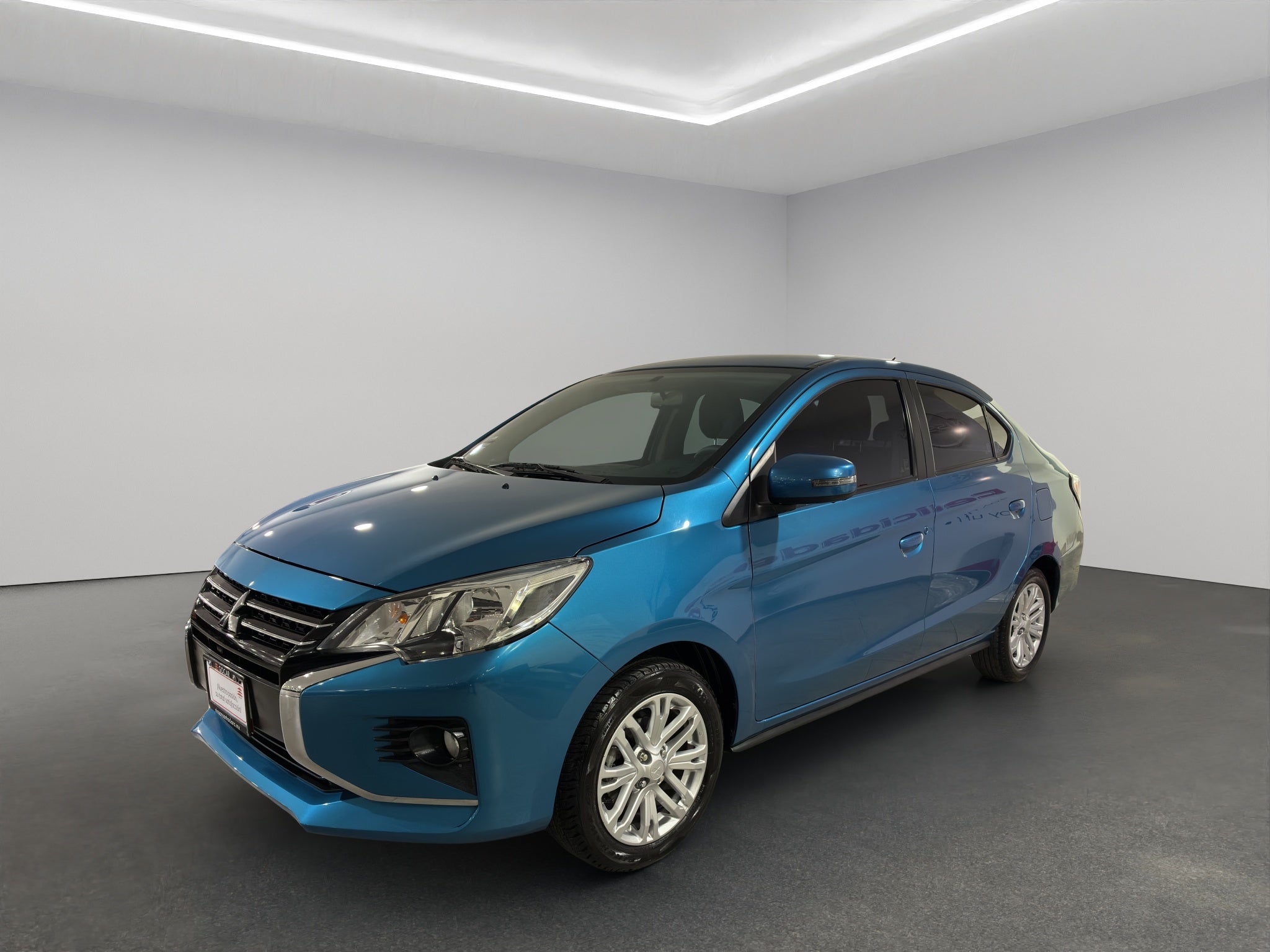 2025 Mitsubishi Mirage 4 pts. G4 GLS, TM5, climatronic, VE, f. niebla, RA-15