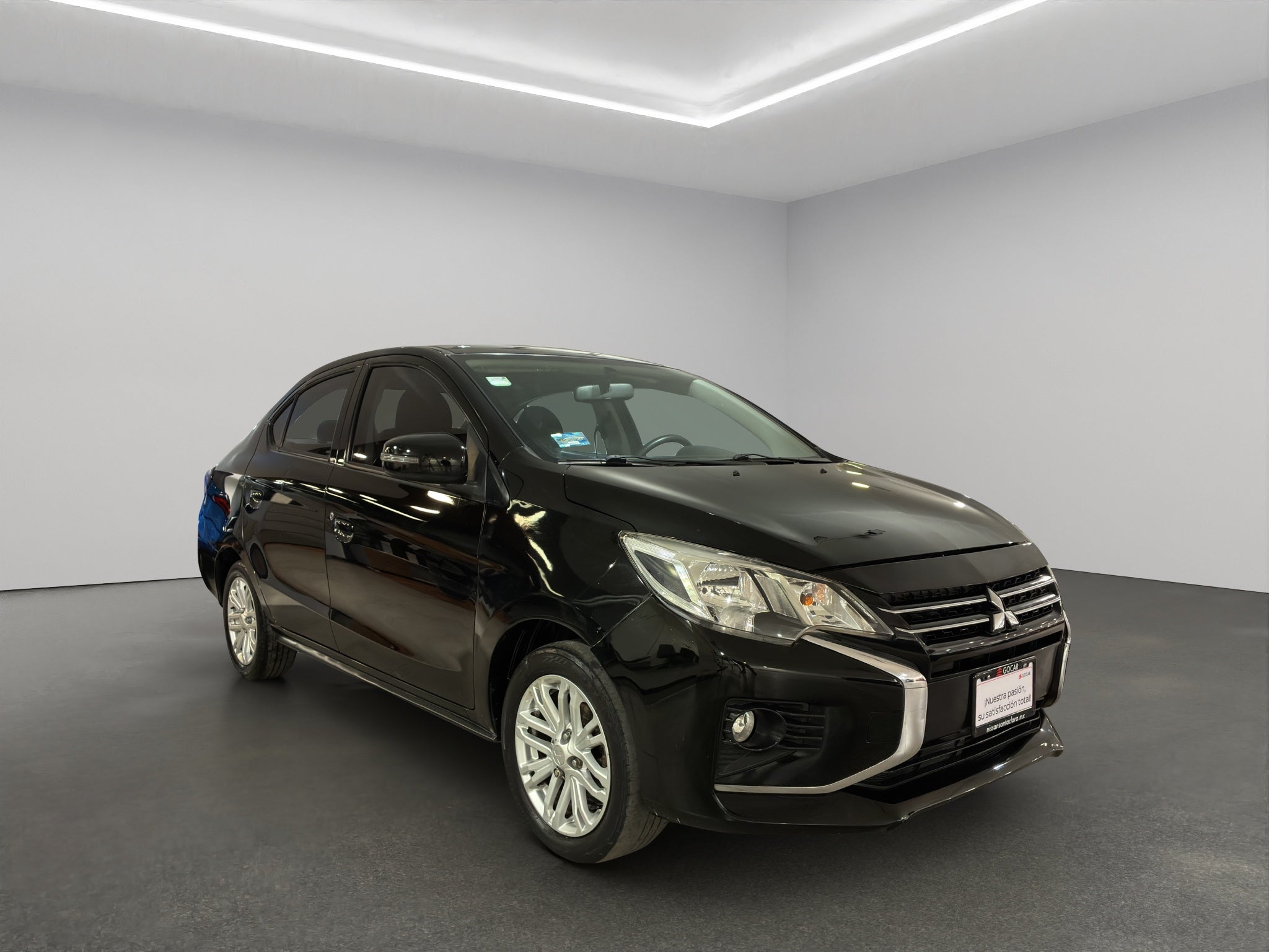 2023 Mitsubishi Mirage 4 pts. G4 GLS, TM5, climatronic, VE, f. niebla, RA-15