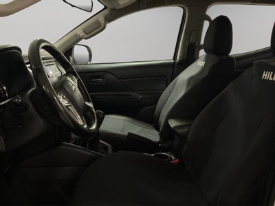 2023 Mitsubishi Comerciales L200 Pick-Up 4 pts. GLX, Doble Cab., 2.4TD, TM5, 4x4