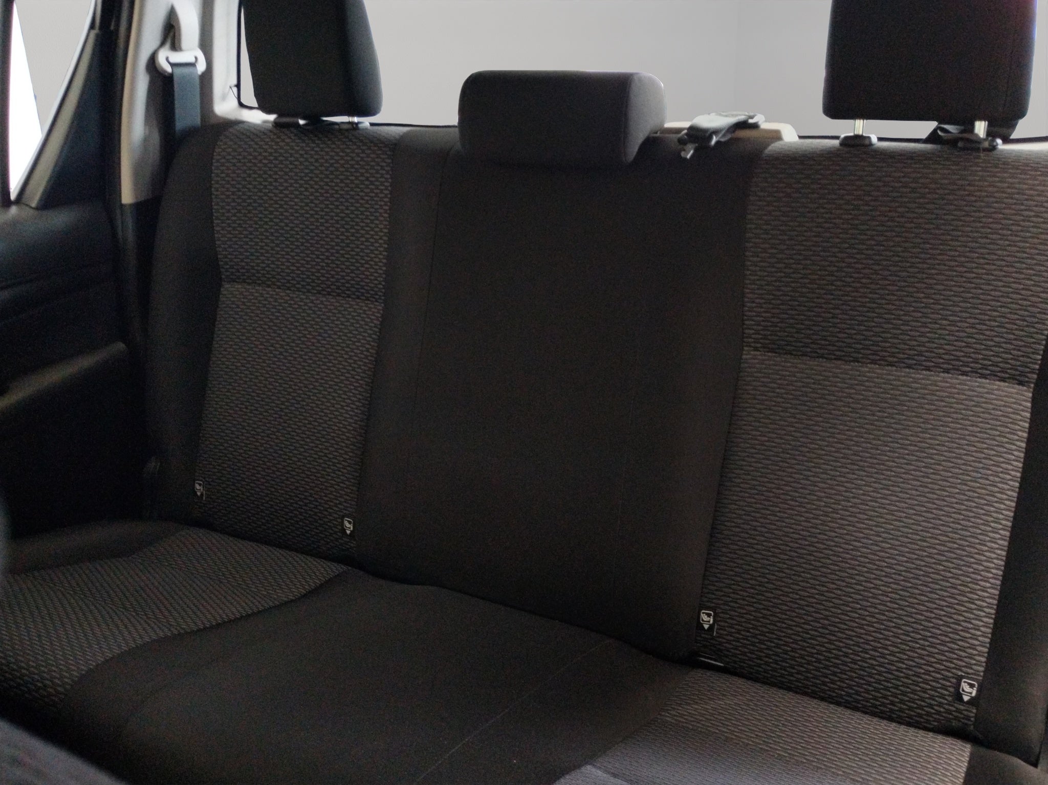 2023 Toyota Comerciales Hilux Pick-Up 4 pts. Base, Doble Cab., TM5, a/ac., VE del.