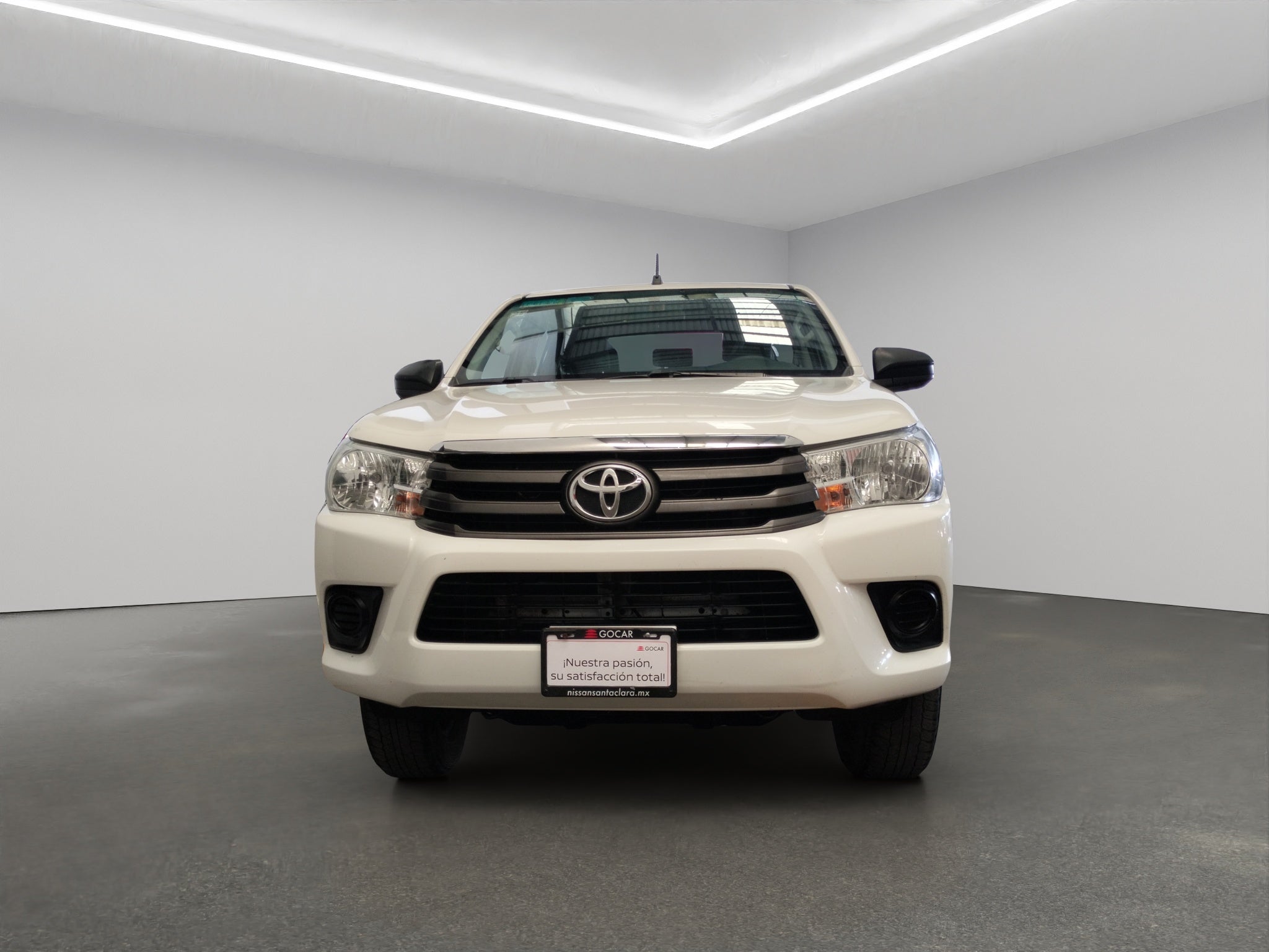 2023 Toyota Comerciales Hilux Pick-Up 4 pts. Base, Doble Cab., TM5, a/ac., VE del.