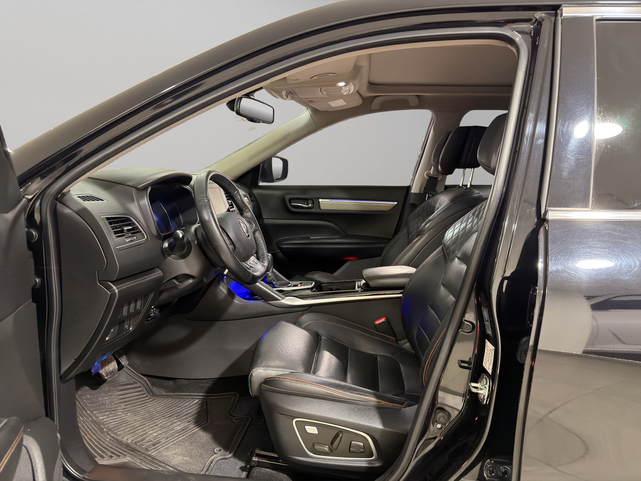 2023 Renault Koleos VUD 5 pts. Iconic, TA, climatronic, piel, QCP, GPS, RA-19