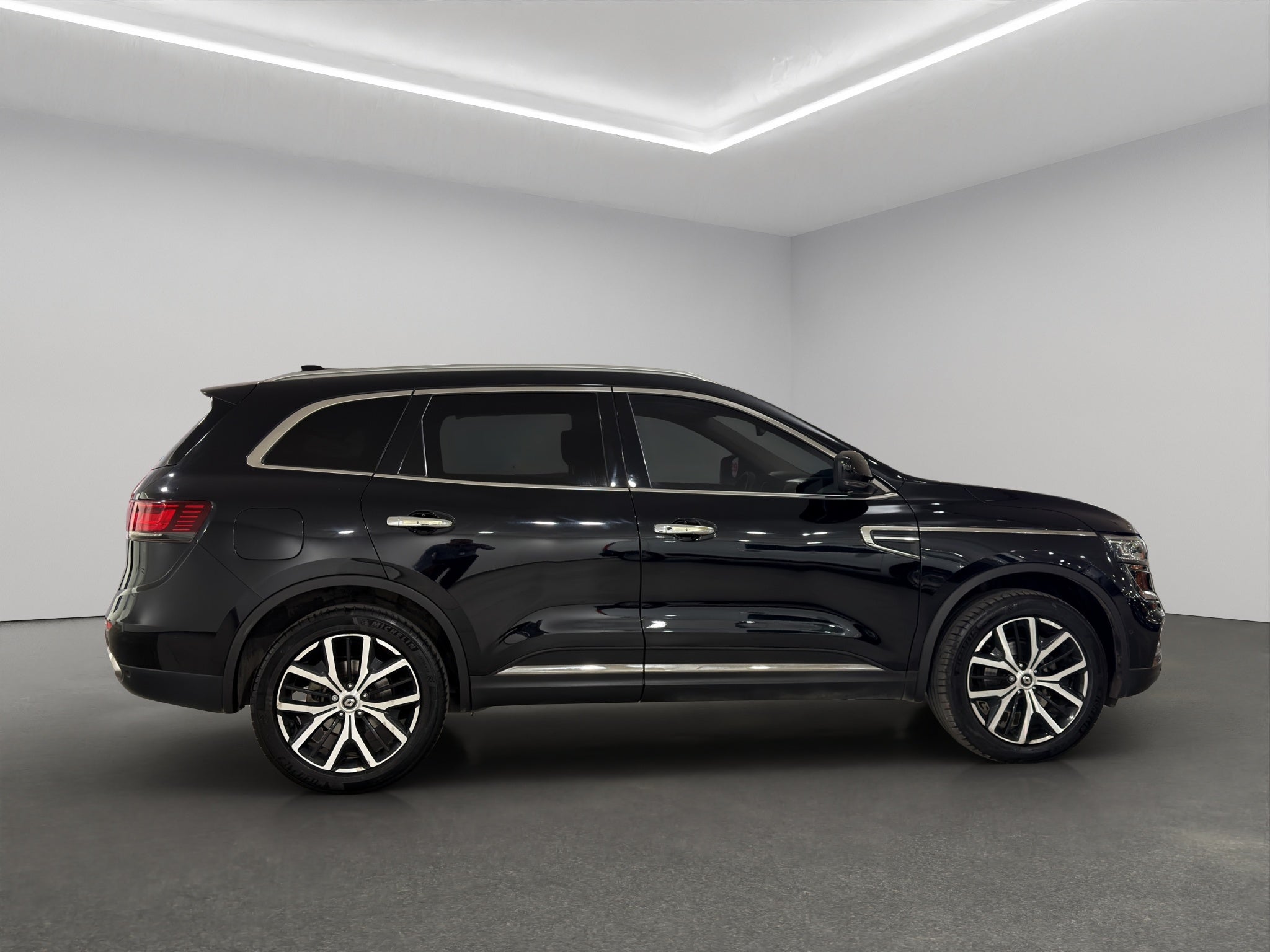2023 Renault Koleos VUD 5 pts. Iconic, TA, climatronic, piel, QCP, GPS, RA-19