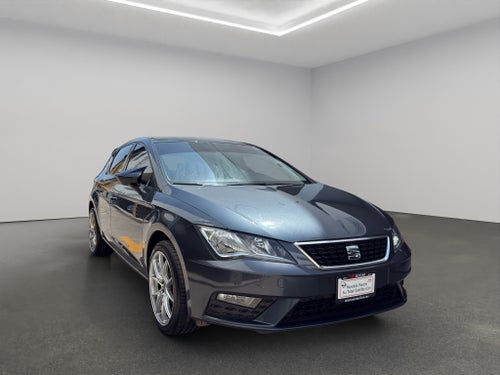 2019 Seat León 5 pts. ST Style, 150 HP, 1.4T, DSG, climatronic, QC, f. led, RA-17