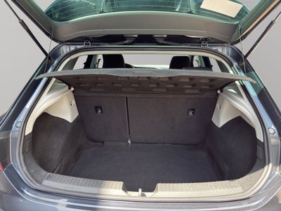 2019 Seat León 5 pts. ST Style, 150 HP, 1.4T, DSG, climatronic, QC, f. led, RA-17