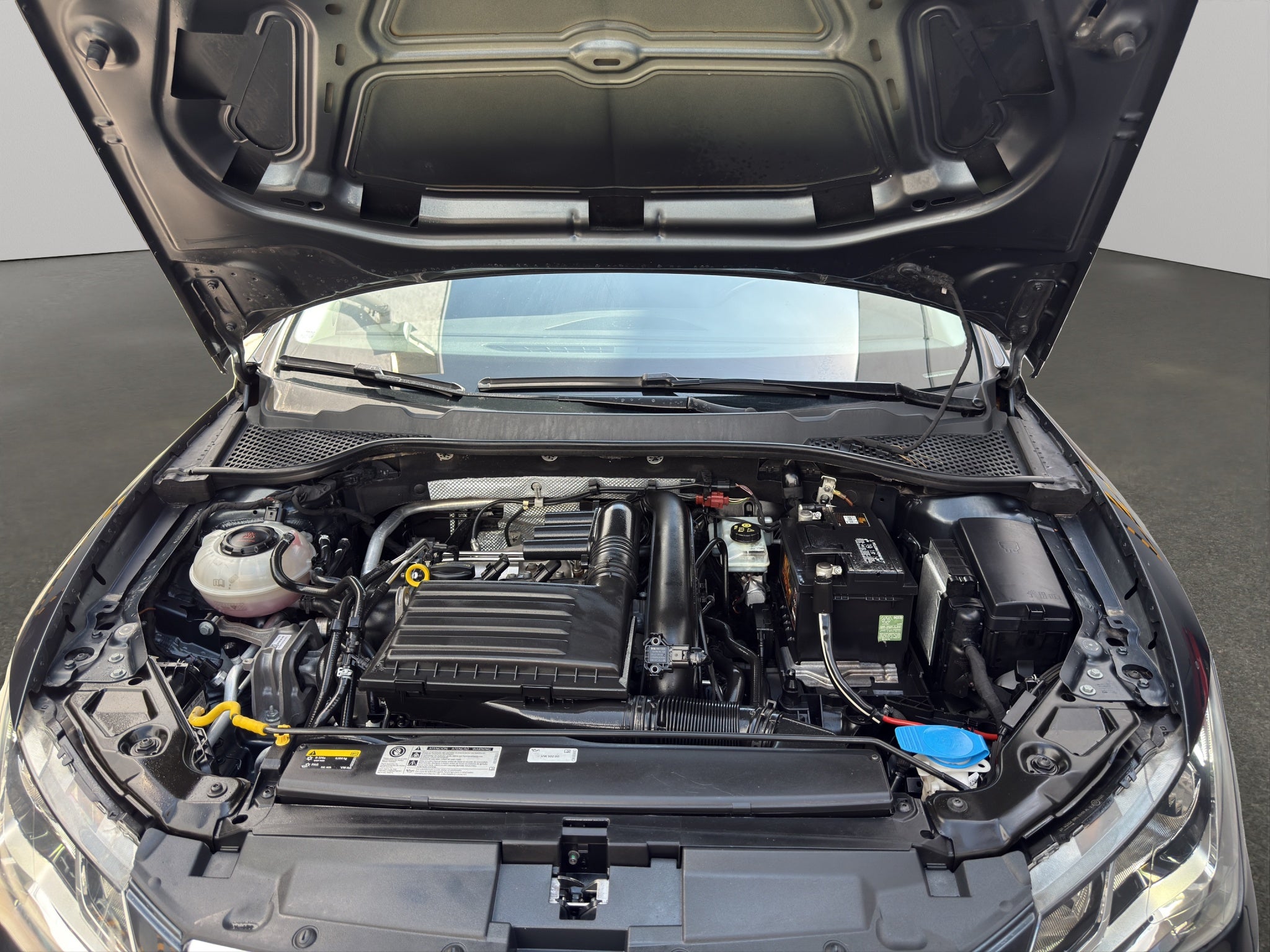 2019 Seat León 5 pts. ST Style, 150 HP, 1.4T, DSG, climatronic, QC, f. led, RA-17