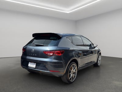 2019 Seat León 5 pts. ST Style, 150 HP, 1.4T, DSG, climatronic, QC, f. led, RA-17