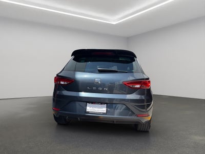 2019 Seat León 5 pts. ST Style, 150 HP, 1.4T, DSG, climatronic, QC, f. led, RA-17