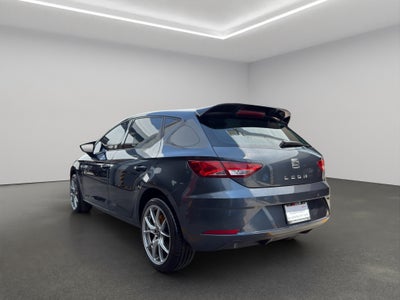 2019 Seat León 5 pts. ST Style, 150 HP, 1.4T, DSG, climatronic, QC, f. led, RA-17