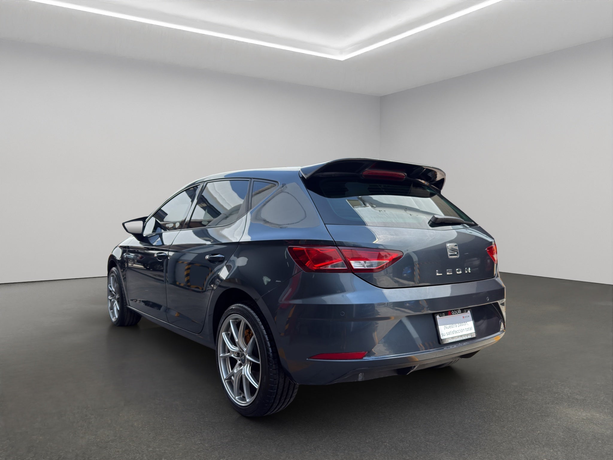 2019 Seat León 5 pts. ST Style, 150 HP, 1.4T, DSG, climatronic, QC, f. led, RA-17