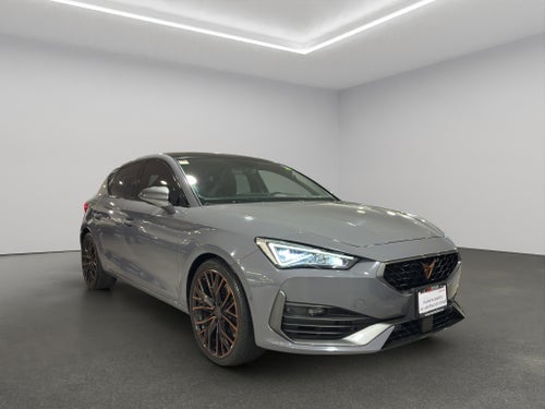 2024 Cupra León 5 pts. High, 300 HP, 2.0T, DSG, QC, RA-19 (línea anterior)