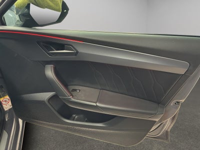2024 Cupra León 5 pts. High, 300 HP, 2.0T, DSG, QC, RA-19 (línea anterior)