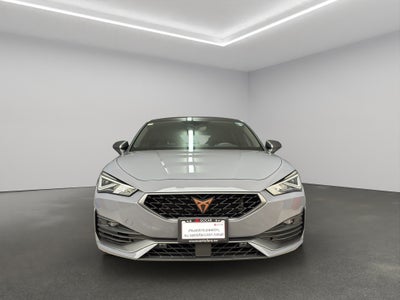 2024 Cupra León 5 pts. High, 300 HP, 2.0T, DSG, QC, RA-19 (línea anterior)