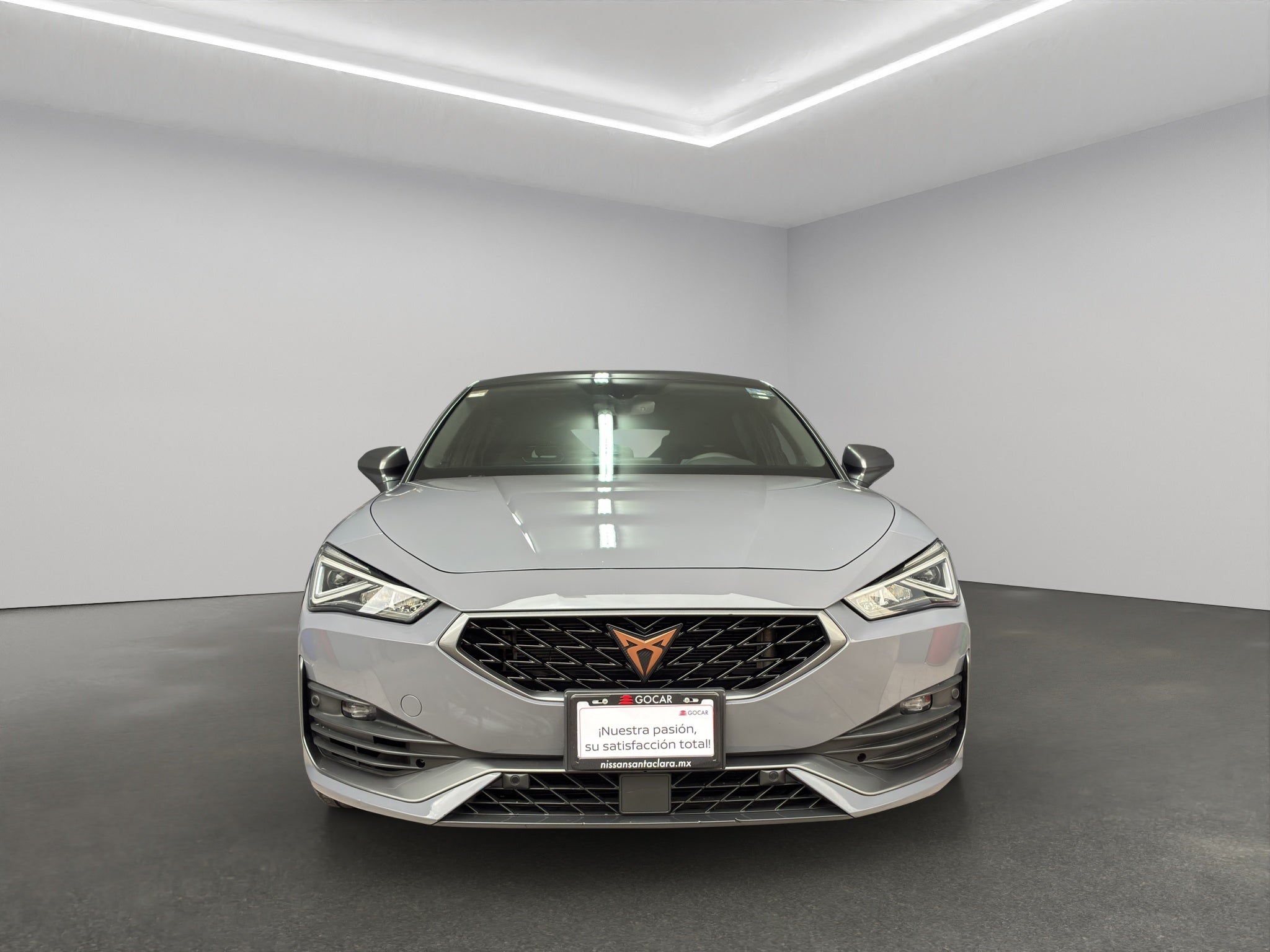 2024 Cupra León 5 pts. High, 300 HP, 2.0T, DSG, QC, RA-19 (línea anterior)