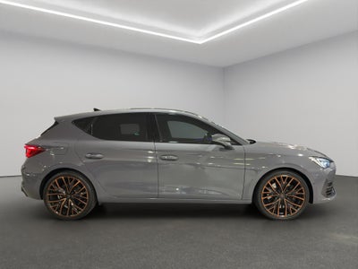 2024 Cupra León 5 pts. High, 300 HP, 2.0T, DSG, QC, RA-19 (línea anterior)