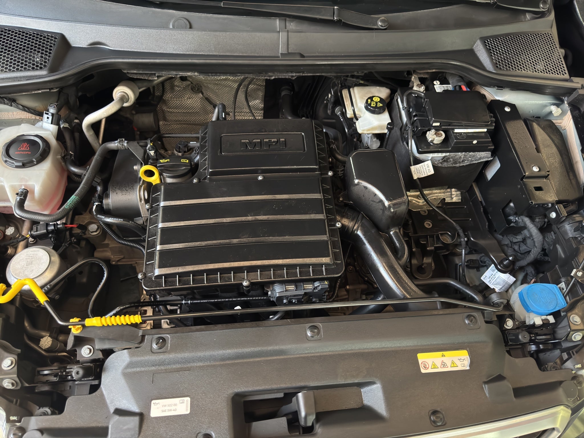 2023 Seat Arona VUD 5 pts. Xperience, 1.6l, climatronic, f. led, cámara reversa, RA-17