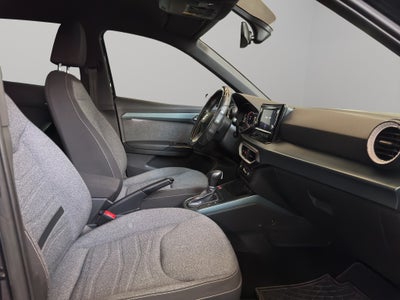 2023 Seat Arona VUD 5 pts. Xperience, 1.6l, climatronic, f. led, cámara reversa, RA-17