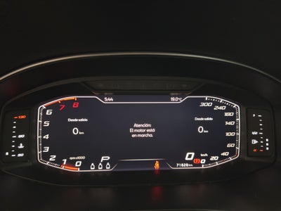 2023 Seat Arona VUD 5 pts. Xperience, 1.6l, climatronic, f. led, cámara reversa, RA-17